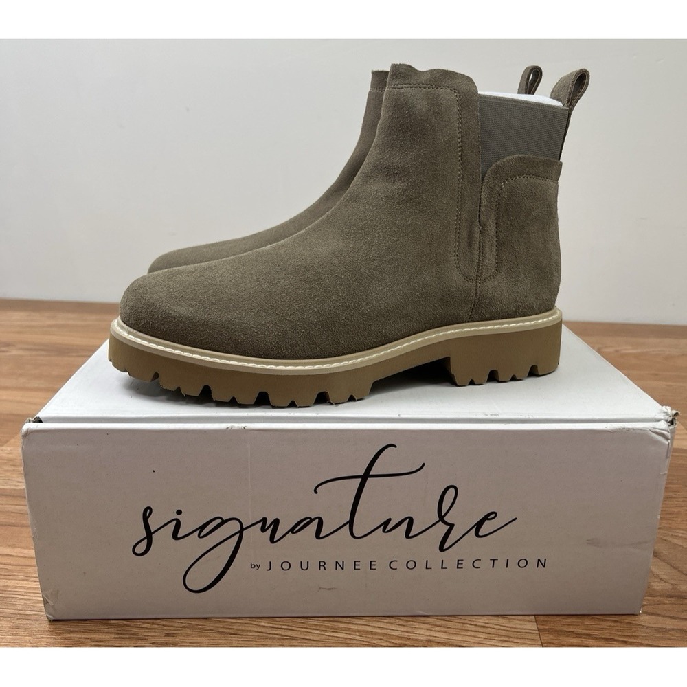 Journee Signature Bristol Chelsea Boots Booties Suede Taupe Women's Size 8.5 NEW